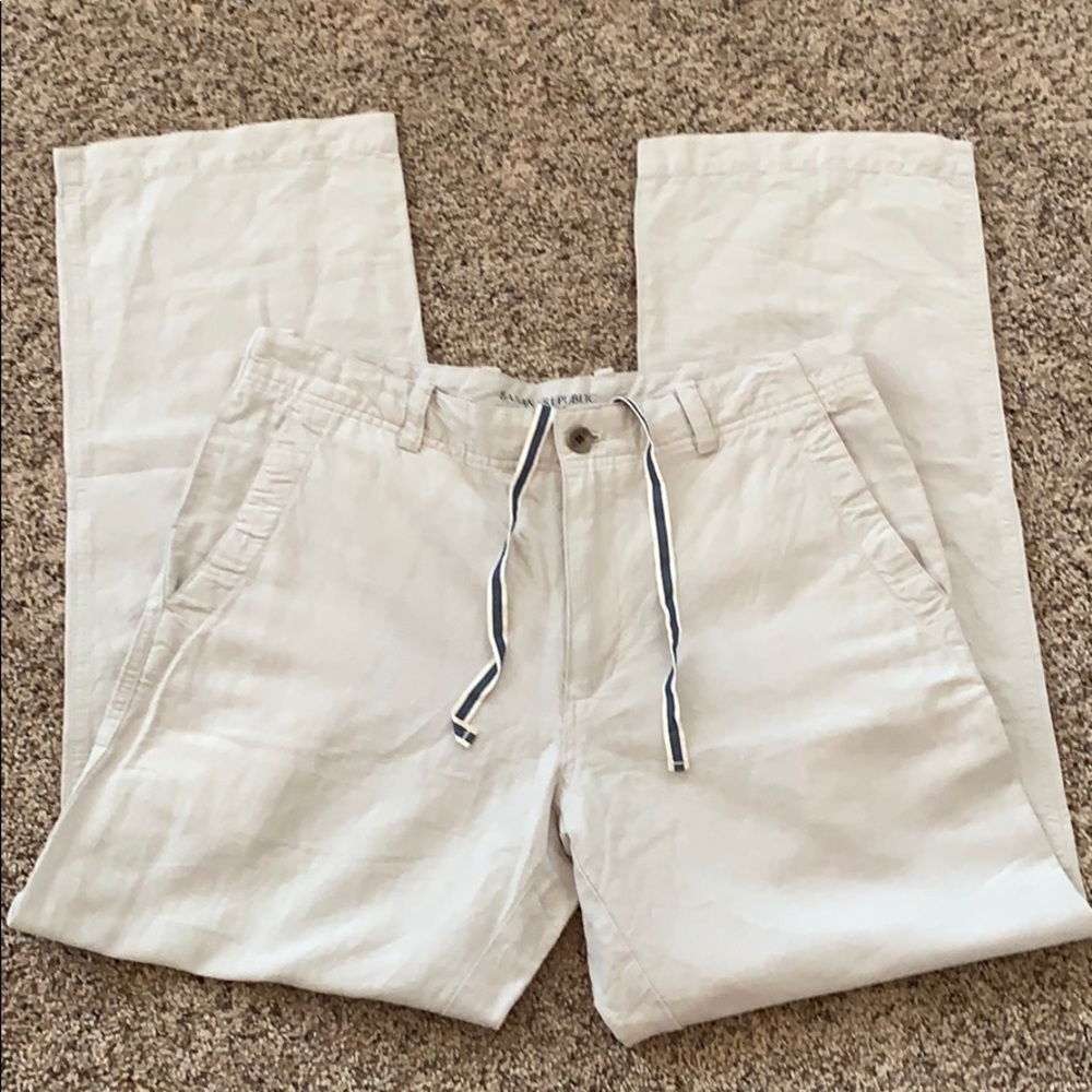 Banana Republic Relaxed Fit Linen Khaki Pants